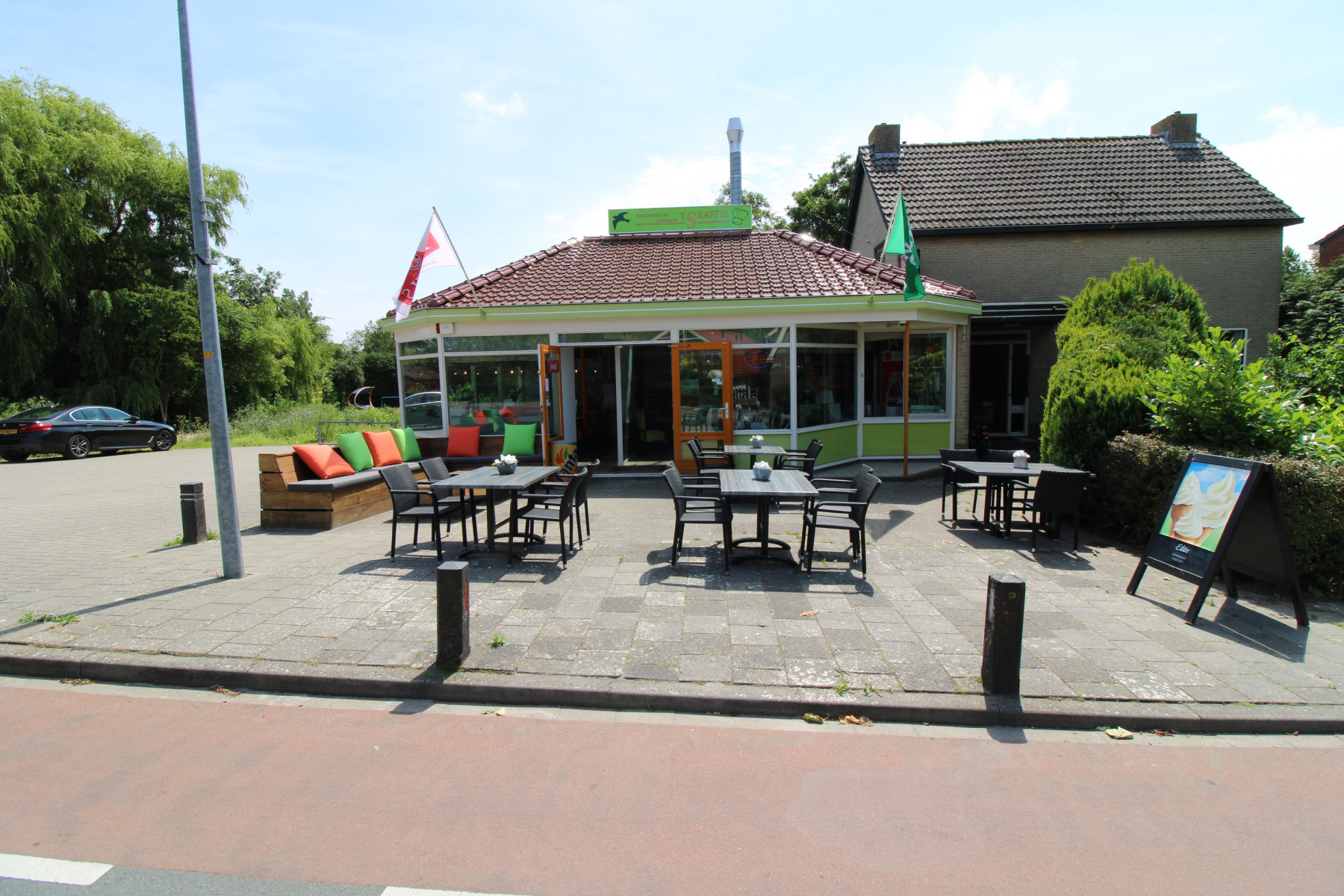 Restaurant- cafetaria met woning in Andijk