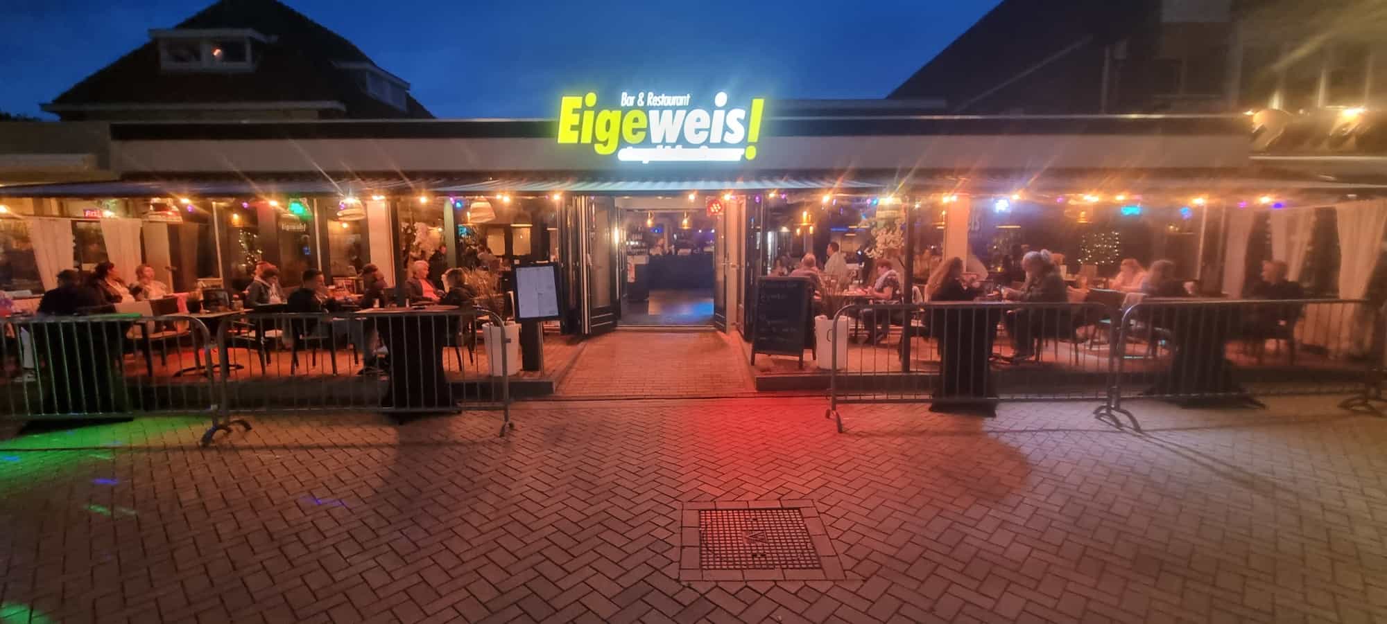 Bar-restaurant met terras in De Koog Texel